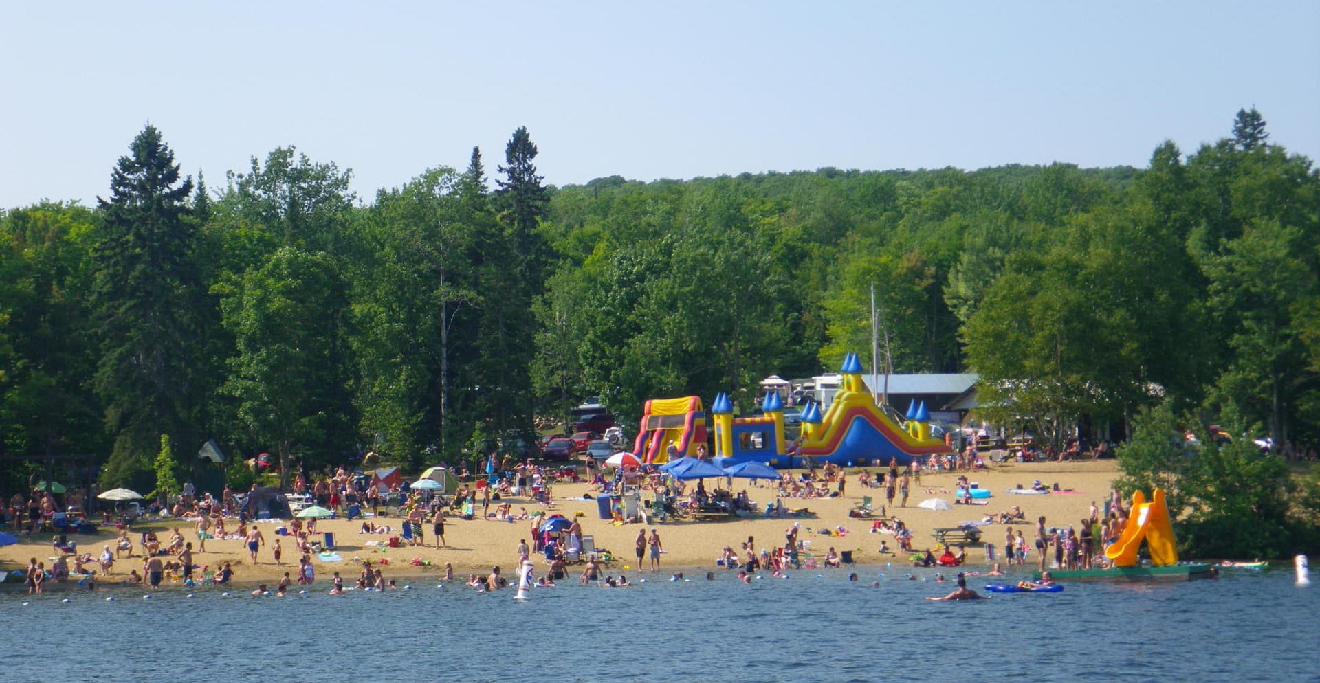 Camping et plage Baie Martin